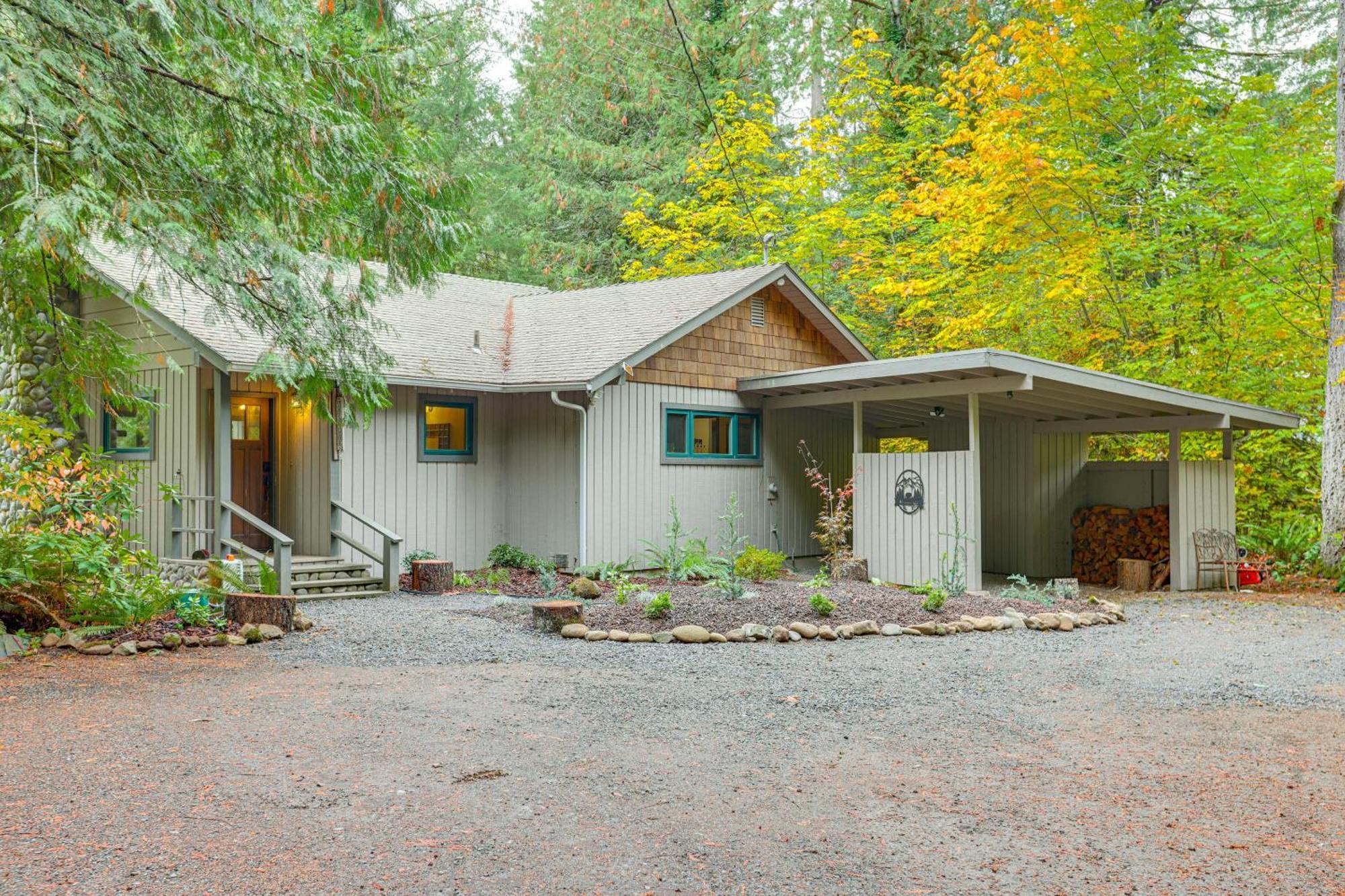 Quiet And Romantic Riverfront Mckenzie Bridge Cabin! Exterior foto
